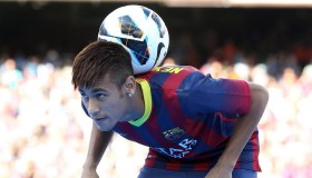 澳门新葡京官方入口-女王归来！阿扎伦卡惊险逆转首秀，澳大利亚观众彻底沸腾